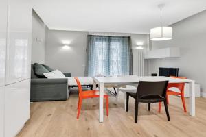 Winter Olympics Lepetit 3 Apartments, Monza