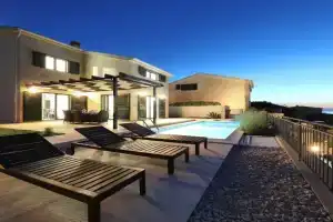 Mediterranean villa with pool, beach, panoramic view - by TRAVELER tourist agency Krk - ID 2509, Vinjerac