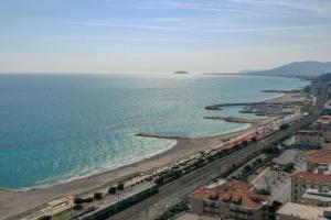 303 - Casa Paola a, Relax a 100metri dal Mare, Loano
