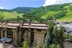 Creekside 2 Bedroom Condo In Village Near Covered Bridge, Vail
