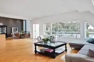 Romslig leilighet med to soverom pluss hems med dobbeltseng Apartments, Bergen