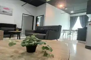 2BR Airport Panoramic View Family Suite Apartments, Bayan Lepas