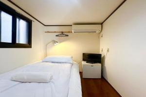 ookubo hills Room for 1 located in Shinjuku area, Kawasaki