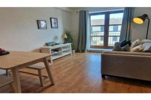 Large 2bd at trendy Portobello city centre Apartments, Dublin