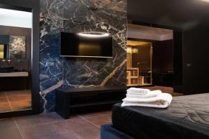 Black Room Suite and SPA, Carini