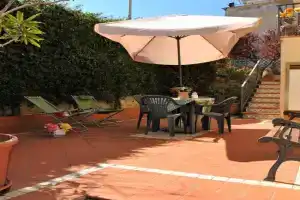 CASA MARTA - Appartamento con giardino, Formia
