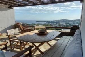 Cycladic house with a view, Batsi