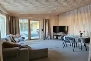 Viihtyisä vierasmaja saunalla Guest house, Oulu
