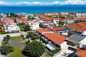 Twins House 2 bedrooms 6 guests, Hanioti