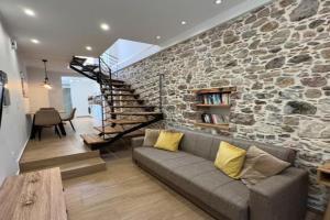Iris Luxury Loft Apartments, Mytilini
