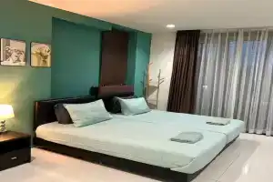 Serene beachfront Apart-hotel, Panwa