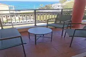 Oliana Apartments, Panormos