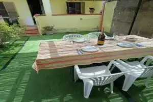 Holiday House 120sqm Garden, Carbonia