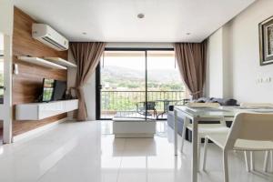 The Lago by Villacarte, Nai Harn