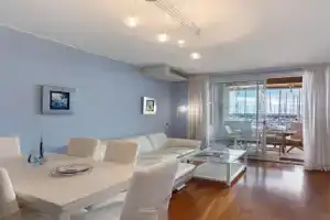 House in the port of 4 guests-Wi-Fi-Netflix 2 bedrooms very exclusive, Varazze