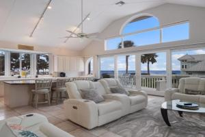 A Wave From It All By SkyRun Anna Maria Guest house, Holmes Beach