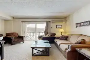 Sunset Peak Condo at Rivergreen Apartments, Lincoln