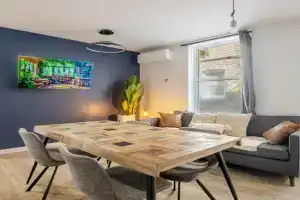 Warm 2BR in the Heart of Plateau MTL Apartments, Laval