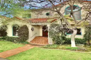 Belmont Heights Retreat - Stunning Gardens Guest house, Long Beach