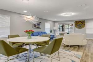Sapphire Echo for 6 (convenient for downtown) Guest house, Jacksonville