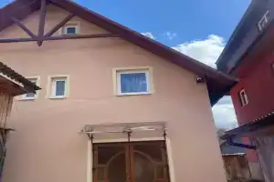 Gemütlich haus Guest house, Yasinya