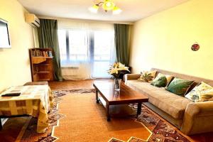 Ssenyange City Apartment, Varna