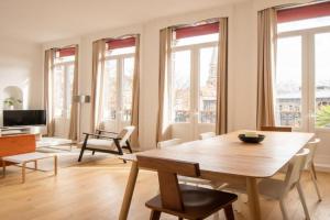Grand appartement 6 voyageurs Apartments, Lille