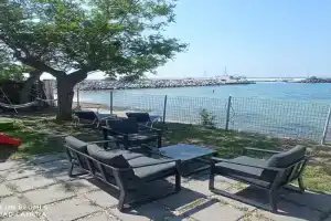 Beach house, Nea Skioni