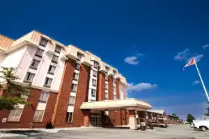 Waterloo Suites Hotel, Trademark Collection by Wyndham, Kitchener