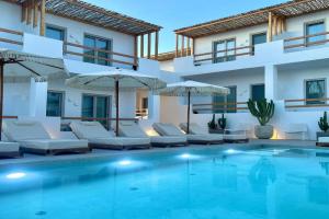 Mykonos Dot Suites, Ano Mera