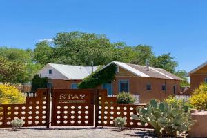 Stay Old Town Road Guest house, Albuquerque