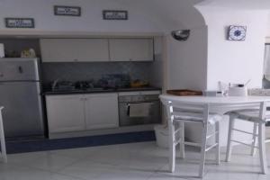 La lucciola Guest house, Capri Village