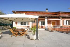 Amazing Home In With Wifi Guest house, Imperia