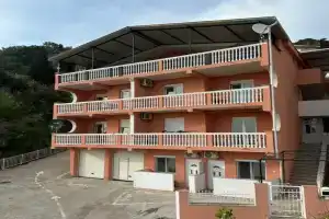 Benelux Šušanj Apartments, Bar