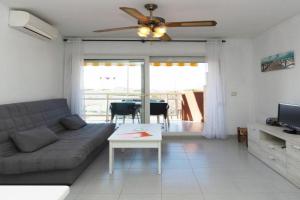 Apartment in near La Perola Beach, Roses