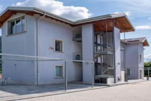 Residenza La Fonte Apartments, Laveno