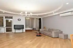 Hin Erevantsi street, 3 bedrooms Comfy apart HH331, Yerevan