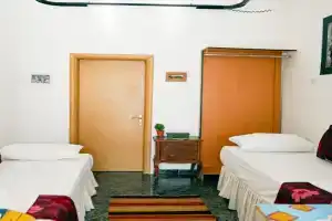 GjiroArt Corner Guest house, Gjirokaster