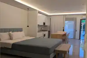 Nirea Studio II, Faliraki