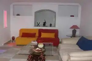 Appart Alain Savary, cosy et spacieux au centre de Apartments, Tunis