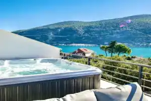 Mokos Modern Suite with Sea View and Jacuzzi Apartments, Mokosica