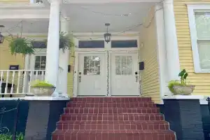 Victorian Home on Duffy Street Guest house, Savannah