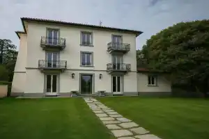 Villa Valesca, Stresa