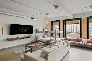 Stunning Downtown Apartment with Pool, Laundry, Parking, Dallas