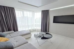 ZhK Andriyivskiy SVITLO TsILODOBOVO Nova v sertsi Ternopolya Apartments, Ternopil