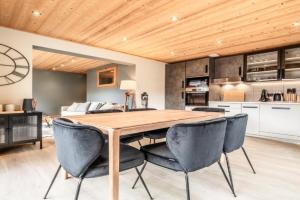 Janin 3 Charmant appartement rénové avec 2 chambres et espace cabine Apartments, Morzine