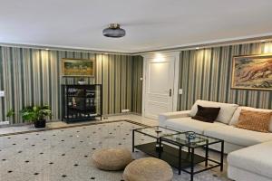 City-Apartment in Altbauvilla, Wiesbaden