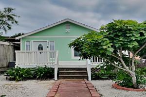 Sugar Shack Bungalow Guest house, Galveston