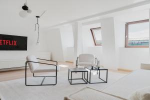 3 BR Penthouse - WHIRLPOOL - ZENTRAL - KÜCHE - WIFI - KAFFEE - GERÄUMIG - TERRASSE - PARKHAUS, Wiesbaden