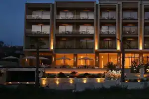 Muze Hotel, Ksamil